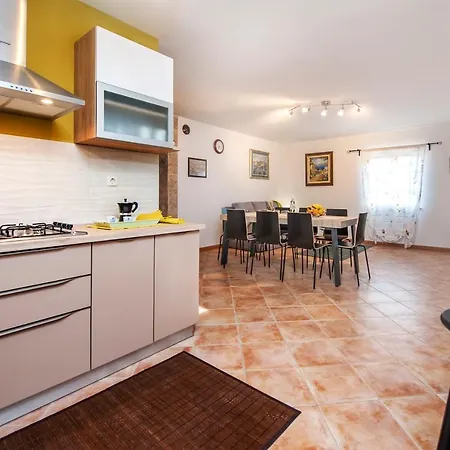 Casa Valeluna וילה רוביני